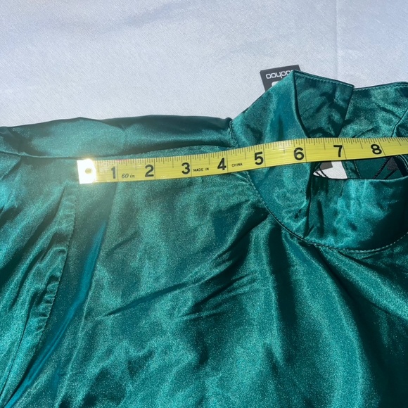 boohoo Satin Extreme Flared Sleeve Mini Party Dress Size 8 NWT - Picture 9 of 16